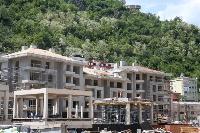 Sel felaketinin yaşandığı Dereli'de yeni yapıların inşasında sona yaklaşıldı