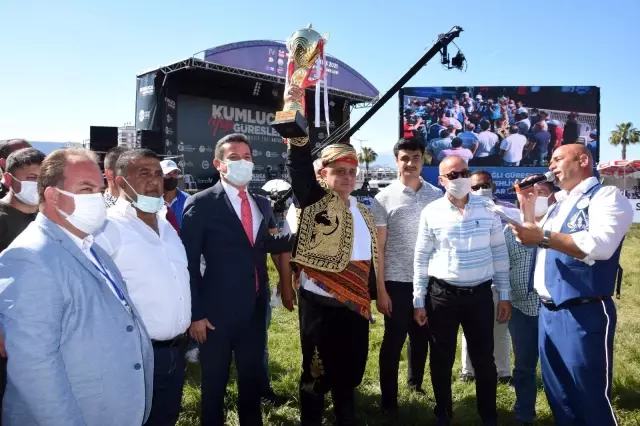 Sezonun ilk yağlı güreşinde altın kemer Orhan Okulu'nun Sezonun ilk yağlı güreşinde altın kemer Orhan Okulu'nun