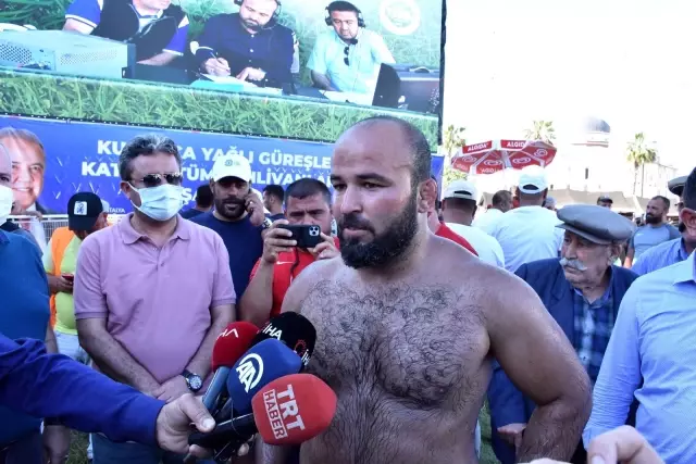 Sezonun ilk yağlı güreşinde altın kemer Orhan Okulu'nun Sezonun ilk yağlı güreşinde altın kemer Orhan Okulu'nun
