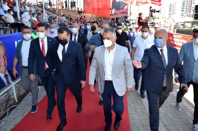 Sezonun ilk yağlı güreşinde altın kemer Orhan Okulu'nun Sezonun ilk yağlı güreşinde altın kemer Orhan Okulu'nun