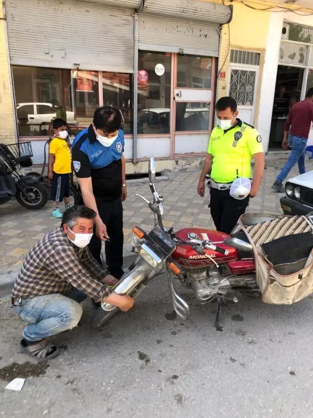 TDP ve trafik ekipleri vatandaşları motosiklet hırsızlarına karşı uyardı TDP ve trafik ekipleri vatandaşları motosiklet hırsızlarına karşı uyardı