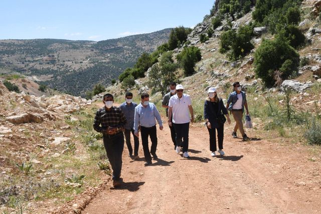 Vali Çuhadar, Adıyaman'daki tarihi alanları inceledi Vali Çuhadar, Adıyaman'daki tarihi alanları inceledi