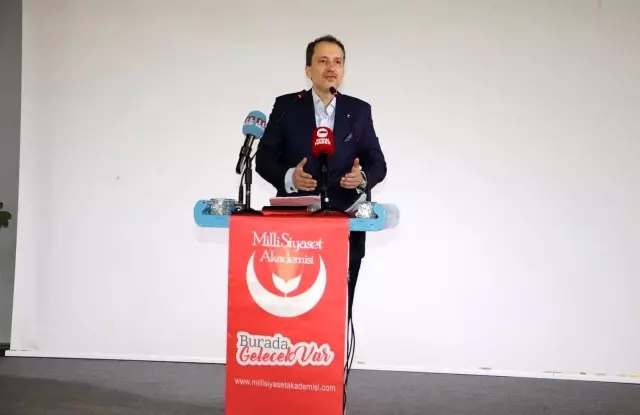 Yeniden Refah Partisi Genel Başkanı Erbakan, partisinin Milli Siyaset Akademisi programına katıldı