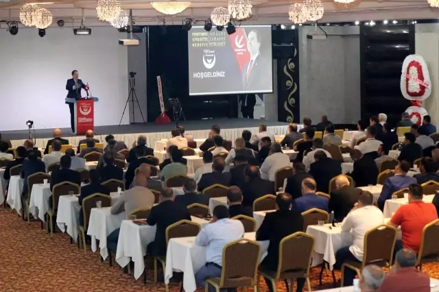 Yeniden Refah Partisi Genel Başkanı Erbakan, partisinin Milli Siyaset Akademisi programına katıldı