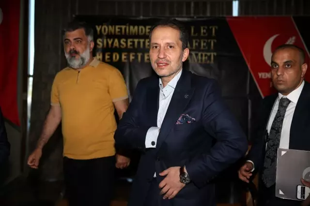 Yeniden Refah Partisi Genel Başkanı Erbakan, partisinin Milli Siyaset Akademisi programına katıldı