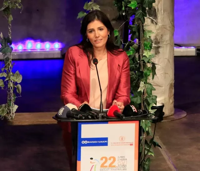 22. Adana Tiyatro Festivali başladı 22. Adana Tiyatro Festivali başladı