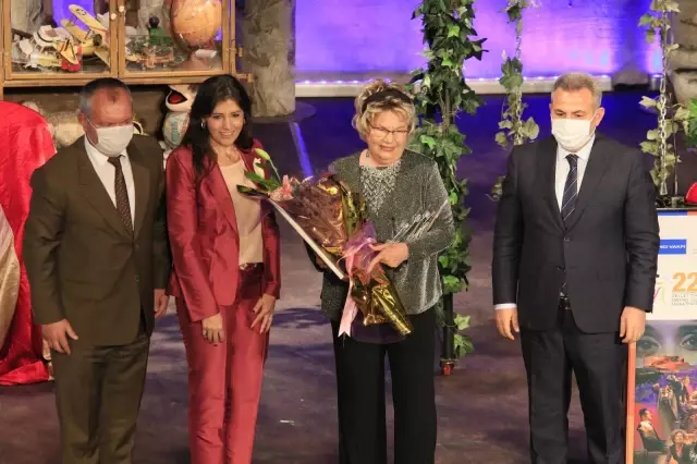 22. Adana Tiyatro Festivali başladı 22. Adana Tiyatro Festivali başladı