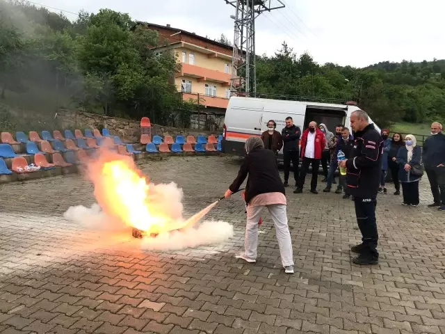 AFAD gönüllülerine sahada farkındalık eğitimi verildi