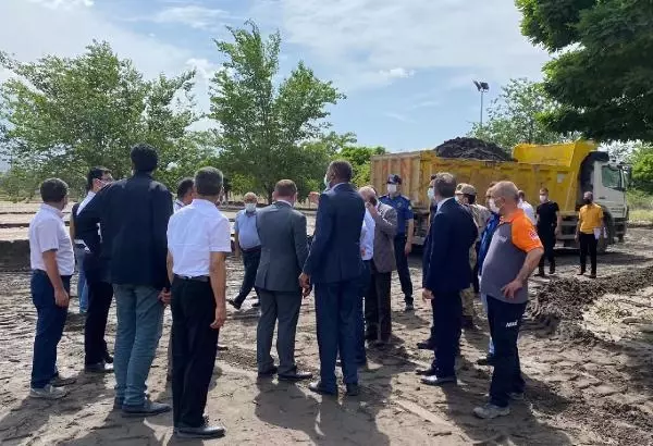 Son dakika haberleri... Ağrı Dağı'ndan gelen sel sularıyla kapanan Iğdır-Nahçıvan yolu, 5 saatte açıldı Son dakika haberleri... Ağrı Dağı'ndan gelen sel sularıyla kapanan Iğdır-Nahçıvan yolu, 5 saatte açıldı