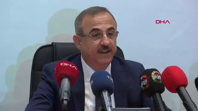 AK PARTİLİ SÜREKLİ İZMİR BÜYÜKŞEHİR BELEDİYESİ'NİN 2 YILINI DEĞERLENDİRDİ
