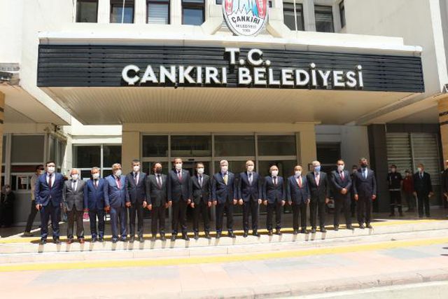 bakan karaismailoglu yolcu tasimaciliginda de 4 14153028 o
