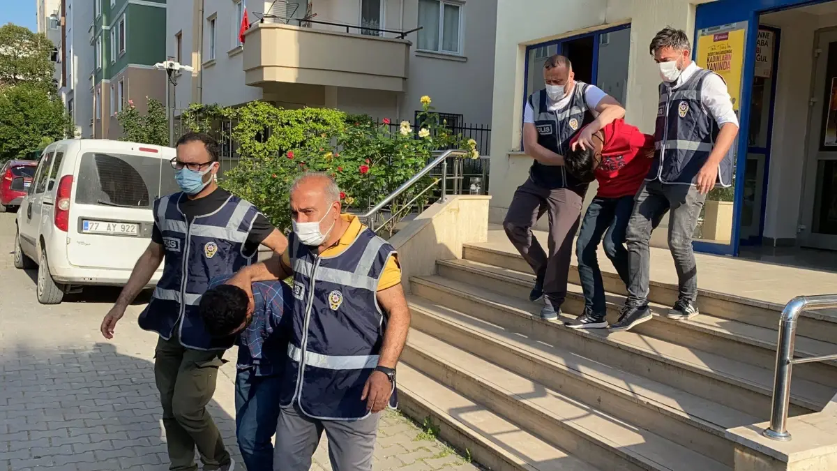 Balıkesir'de engelli kadını gasbeden zanlılar Yalova'da yakalandı