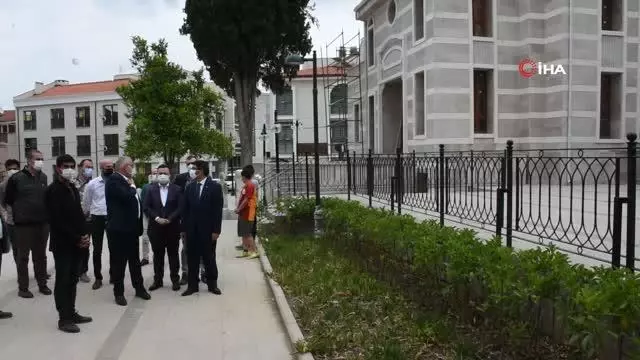 Başkan Çelik Yiğitbaş Veli Camisi ve Türbesi'nde yapılan çalışmaları inceledi