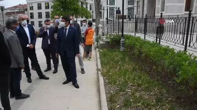 Başkan Çelik Yiğitbaş Veli Camisi ve Türbesi'nde yapılan çalışmaları inceledi