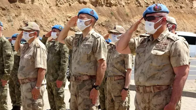 Bingöl'de 28 yıl önce haince şehit edilen 33 asker törenle anıldı Bingöl'de 28 yıl önce haince şehit edilen 33 asker törenle anıldı