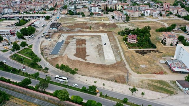 Elazığ'da traktörcüler sitesinin yapımı sürüyor Elazığ'da traktörcüler sitesinin yapımı sürüyor