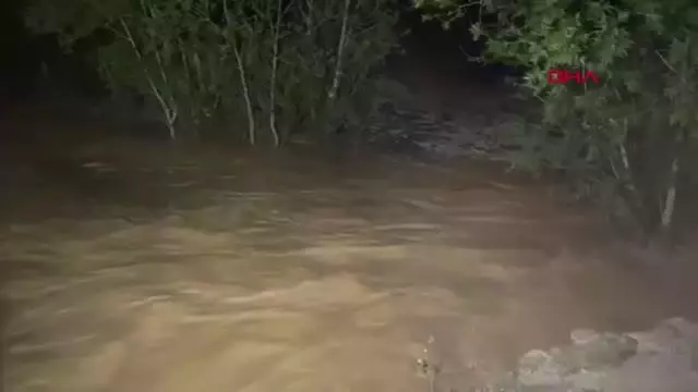 Son dakika haberleri! AĞRI DAĞI'NDAN GELEN SEL IĞDIR-NAHÇIVAN KARAYOLU'NU TRAFİĞE KAPADI Son dakika haberleri! AĞRI DAĞI'NDAN GELEN SEL IĞDIR-NAHÇIVAN KARAYOLU'NU TRAFİĞE KAPADI
