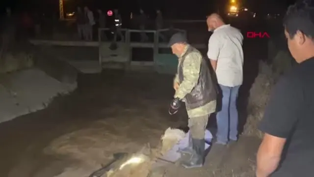 Son dakika haberleri! AĞRI DAĞI'NDAN GELEN SEL IĞDIR-NAHÇIVAN KARAYOLU'NU TRAFİĞE KAPADI Son dakika haberleri! AĞRI DAĞI'NDAN GELEN SEL IĞDIR-NAHÇIVAN KARAYOLU'NU TRAFİĞE KAPADI