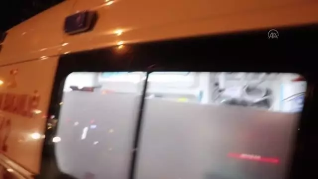 Otomobilin çarptığı mahalle bekçisi yaralandı Otomobilin çarptığı mahalle bekçisi yaralandı