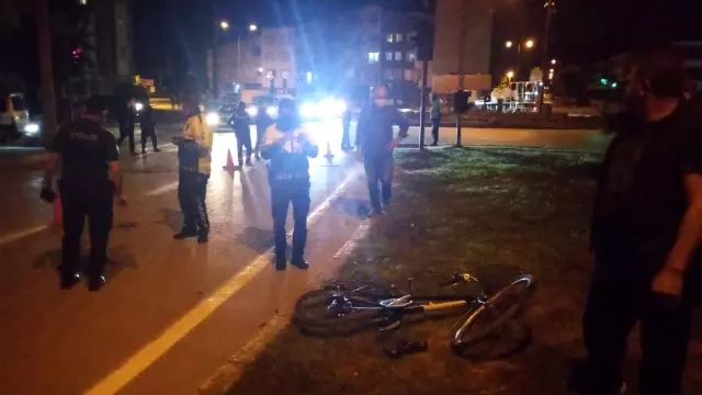 Polisten kaçıp çarptığı bisikletliyi ölüme terk etti Polisten kaçıp çarptığı bisikletliyi ölüme terk etti