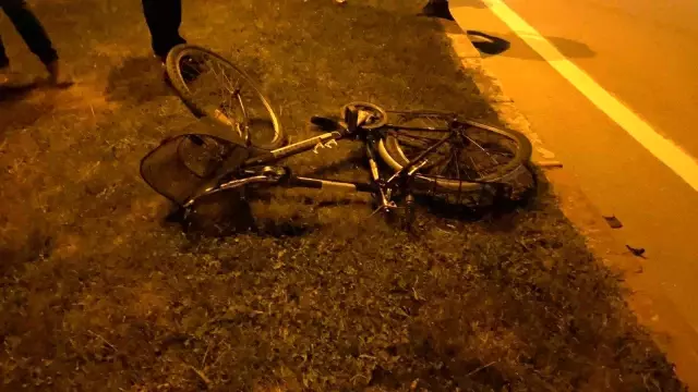 Polisten kaçıp çarptığı bisikletliyi ölüme terk etti Polisten kaçıp çarptığı bisikletliyi ölüme terk etti