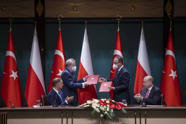 Polonya Cumhurbaşkanı Duda, Cumhurbaşkanı Erdoğan'la ortak basın toplantısında konuştu (1) Açıklaması