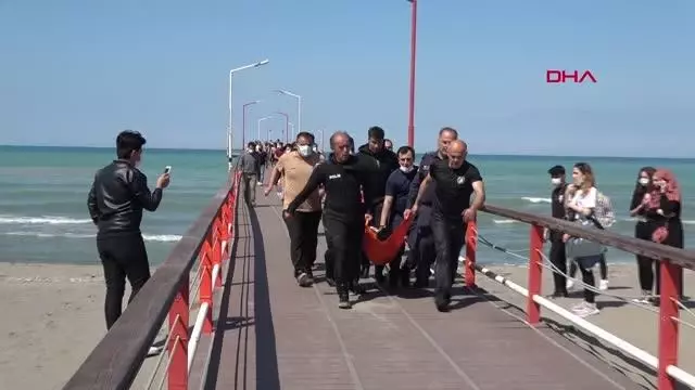 Boğulma tehlikesi geçiren Iraklı çocuğu 'kurbağa adamlar' kurtardı
