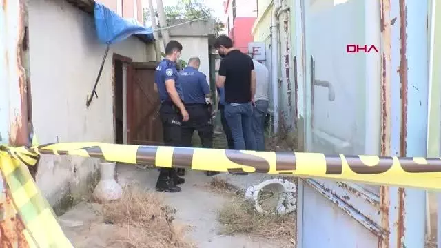 Son dakika haber: YALNIZ YAŞADIĞI EVİNDE ÖLÜ BULUNDU Son dakika haber: YALNIZ YAŞADIĞI EVİNDE ÖLÜ BULUNDU