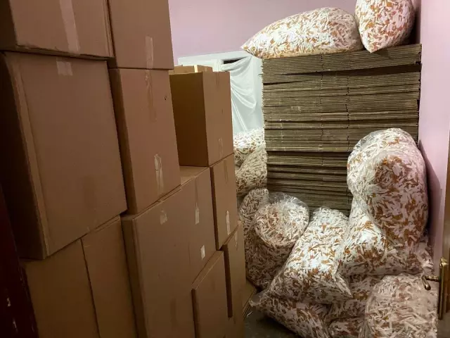 Adana'da 6 milyon 400 bin kaçak makaron ele geçirildi Adana'da 6 milyon 400 bin kaçak makaron ele geçirildi