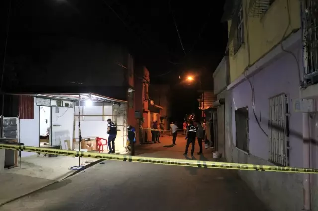 Adana'da silahlı saldırı: 1 ölü, 1 yaralı Adana'da silahlı saldırı: 1 ölü, 1 yaralı