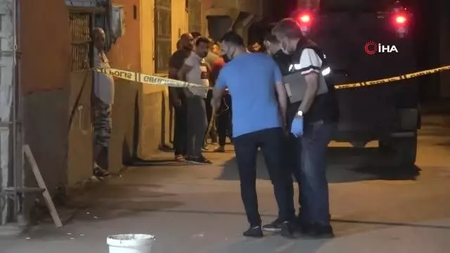 Adana'da silahlı saldırı: 1 ölü, 1 yaralı Adana'da silahlı saldırı: 1 ölü, 1 yaralı
