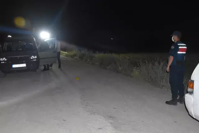 AFYONKARAHİSAR - Silahlı kavga: 1 ölü, 1 yaralı AFYONKARAHİSAR - Silahlı kavga: 1 ölü, 1 yaralı