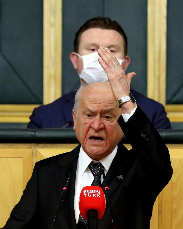 bahceli icisleri bakani nin yalniz olmadigini 4 14154709 o