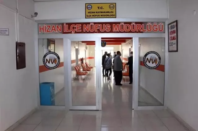 Bitlis hizan Kaymakamı Muhammed İkbal Yelek Hizan İlçe Nüfus Müdürlüğünü ziyaret etti.