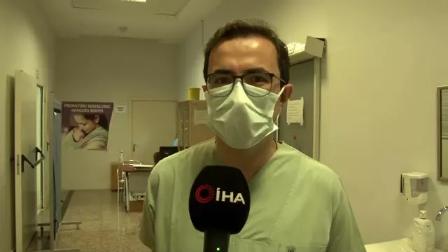 Duygulandıran buluşma... Hamileliğinin 7. ayında koronavirüs nedeniyle sezaryenle doğum yapan annenin 15 gün sonra bebeğiyle ilk buluşması