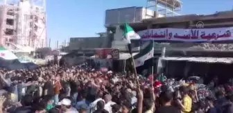 Neva: Esed rejiminin kontrolündeki Dera'da sözde devlet başkanlığı seçimi protesto edildi Neva: Esed rejiminin kontrolündeki Dera'da sözde devlet başkanlığı seçimi protesto edildi
