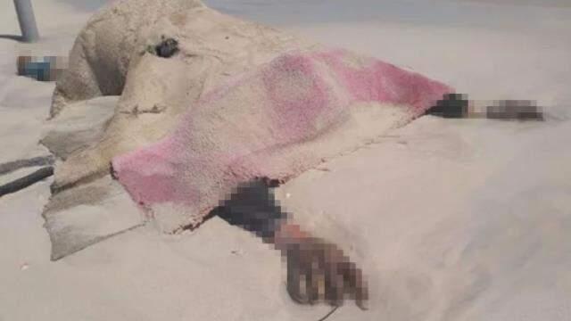 Göçmen teknelerinin batması nedeniyle yaşamını yitiren çocukların cansız bedenleri Libya sahiline vurdu