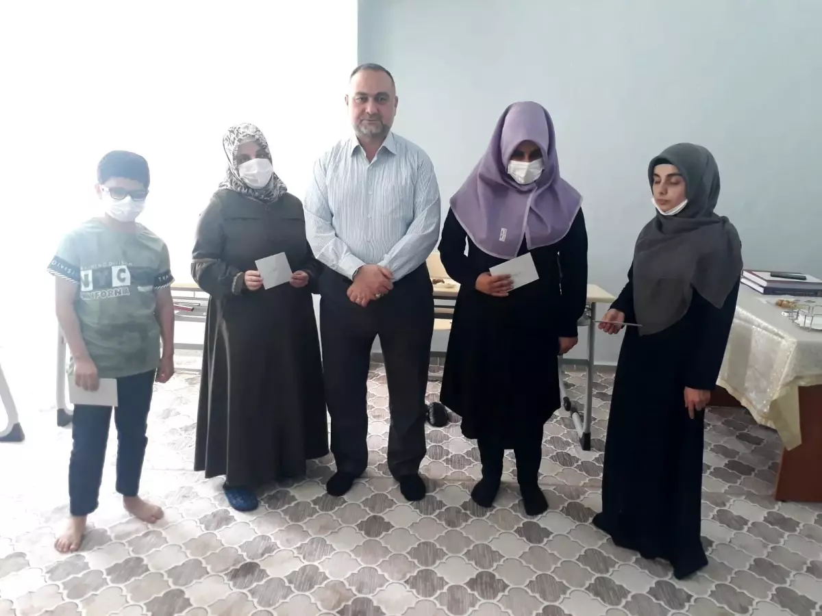Görme engelliler hadis ve duada yarıştı 1 gorme engelliler hadis ve duada yaristi 14155247 amp