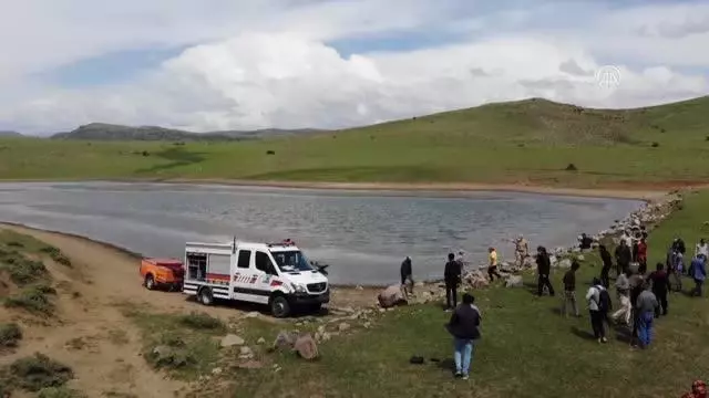Hayvanlarını otlatırken kaybolan çobanın cesedi sulama göletinde bulundu Hayvanlarını otlatırken kaybolan çobanın cesedi sulama göletinde bulundu