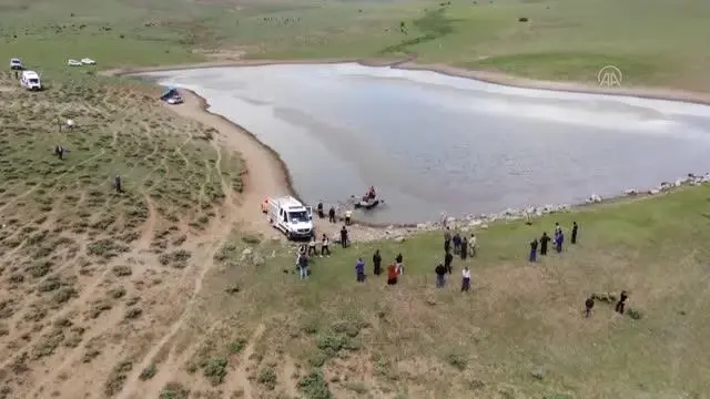 Hayvanlarını otlatırken kaybolan çobanın cesedi sulama göletinde bulundu Hayvanlarını otlatırken kaybolan çobanın cesedi sulama göletinde bulundu