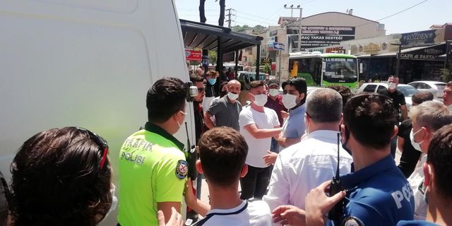 kamyonetin carptigi 2 kadin agir yaralaninca 2 14155215 o