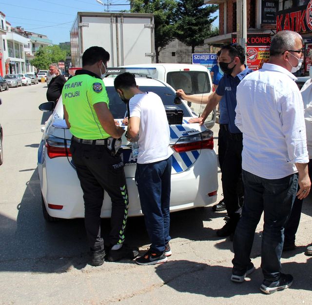 kamyonetin carptigi 2 kadin agir yaralaninca 7 14155215 o