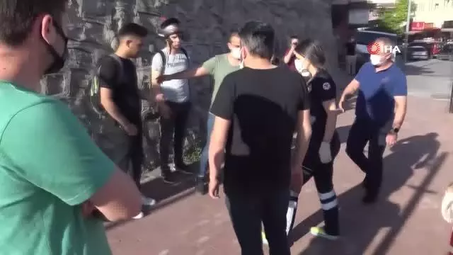 Motosiklet, cipin altına girdi: 1 yaralı
