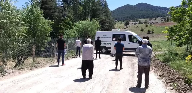 Öldürülen Tuğçe Duman son yolculuğuna uğurlandı Öldürülen Tuğçe Duman son yolculuğuna uğurlandı