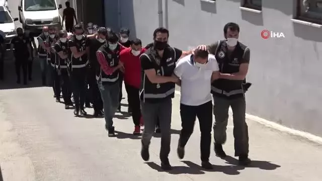 'Sahil Rüzgarı' operasyonunda 4 tutuklama 'Sahil Rüzgarı' operasyonunda 4 tutuklama
