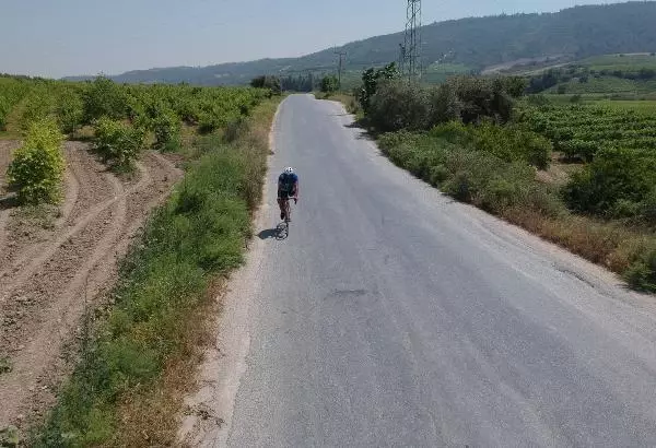 MERSİN Tek bacakla bisiklet sürerek hayata tutunuyor