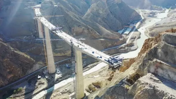 YUSUFELİ'NİN 7'NCİ KEZ TAŞINACAĞI TARİH BELLİ OLDU