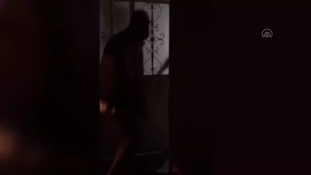 AFYONKARAHİSAR - Kovid-19 tedbirlerini ihlal eden ve kumar oynayan 10 kişiye para cezası AFYONKARAHİSAR - Kovid-19 tedbirlerini ihlal eden ve kumar oynayan 10 kişiye para cezası