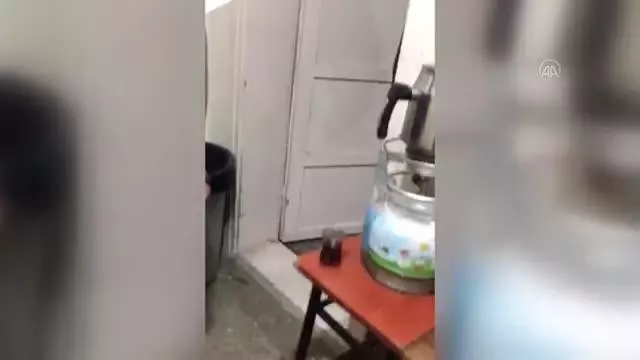 AFYONKARAHİSAR - Kovid-19 tedbirlerini ihlal eden ve kumar oynayan 10 kişiye para cezası AFYONKARAHİSAR - Kovid-19 tedbirlerini ihlal eden ve kumar oynayan 10 kişiye para cezası