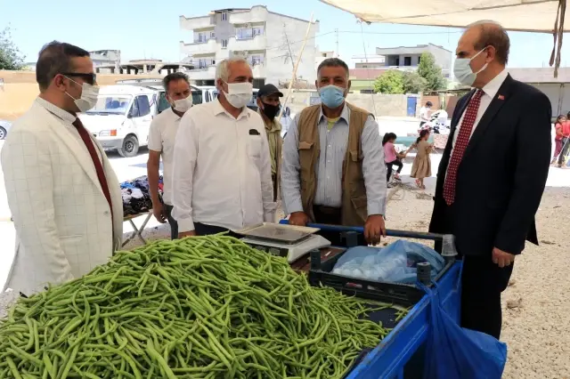 Akçakale'de ilk semt pazarı kuruldu